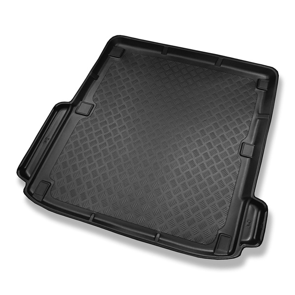 Rohož do batožinového priestoru pre: Mercedes-Benz Trieda E W212 Kombi (2009-10.2016) - pre všetky modely (výklenky na eventuálne odstrihnutie)